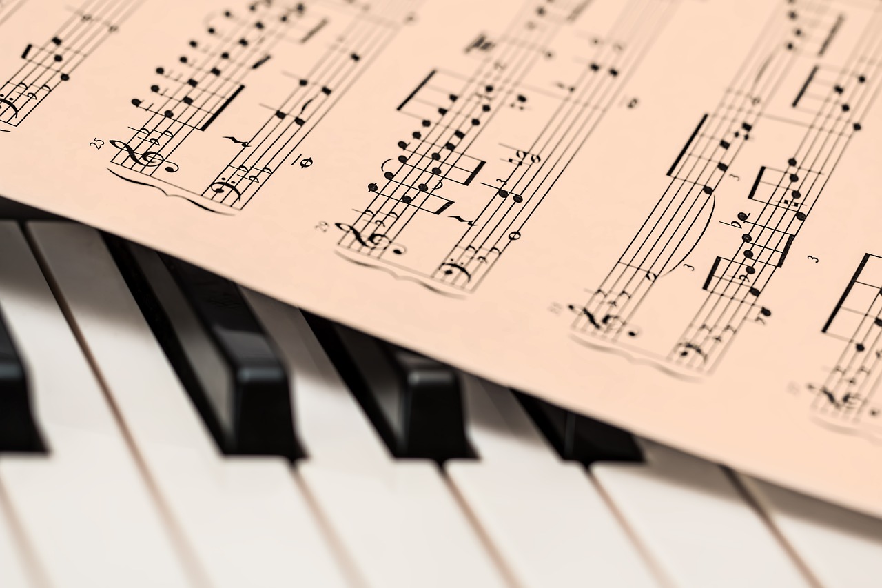 Sequencing Melodies: AI in Music Composition